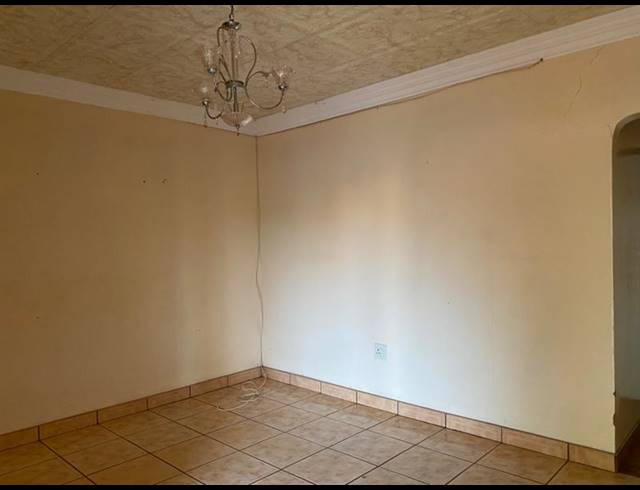 4 BEDROOM HOUSE FOR SALE IN NYLPARK